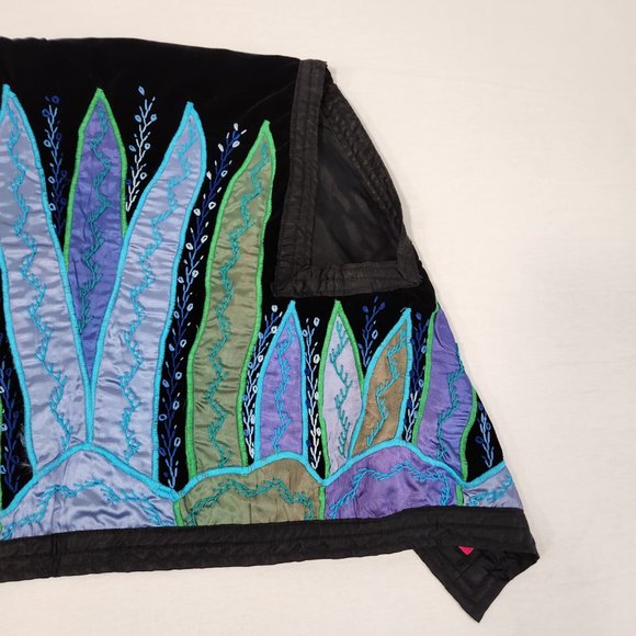 JUDITH ROBERTO La Coleccion Hecho en Mexico Black Embroidery Cropped Vest Size M - Picture 9 of 16